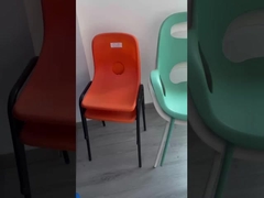 Sedie da pranzo in plastica stackabile ergonomiche moderne e pesanti OEM accettabile